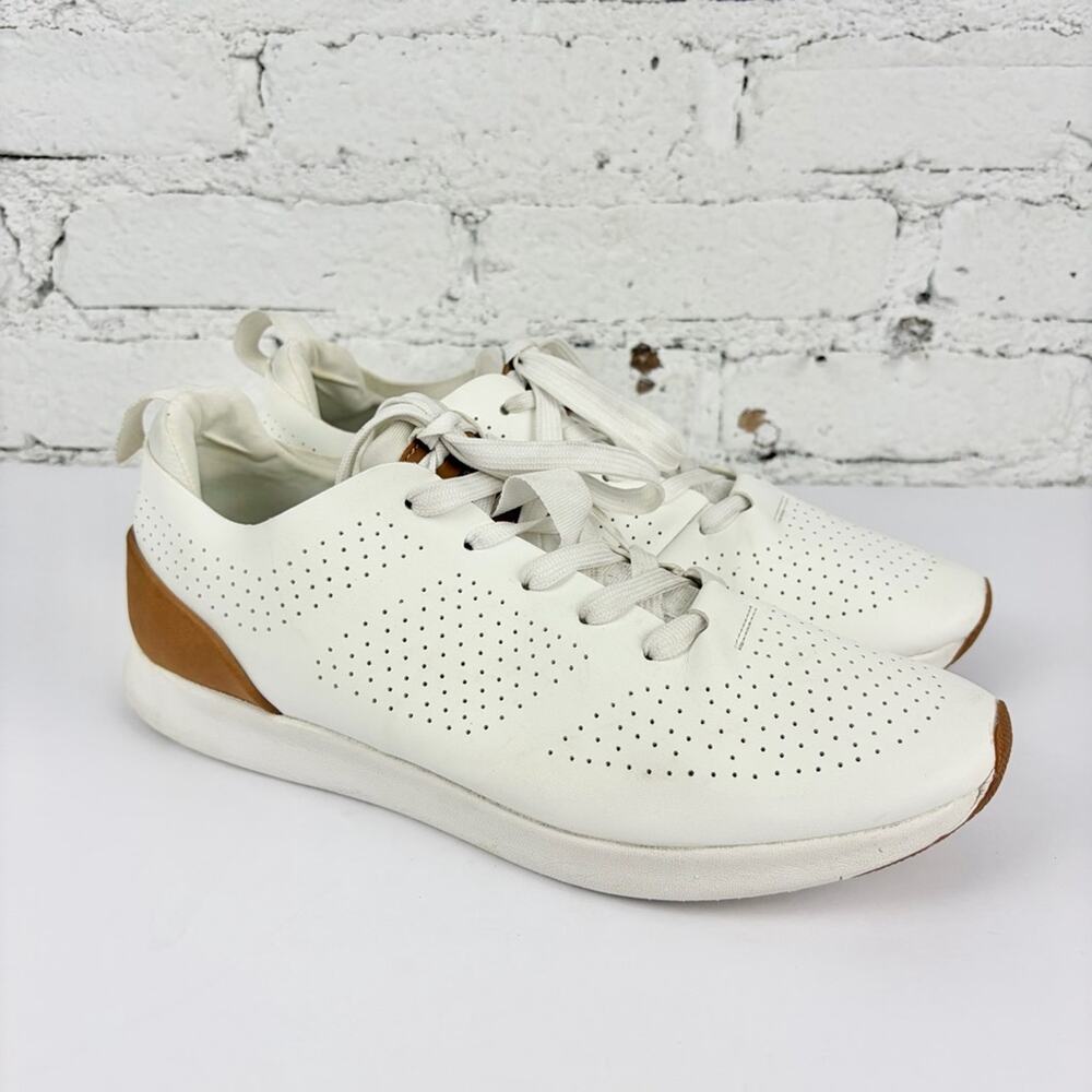Steve Madden Brixx White Perforated Laced Sneakers 9